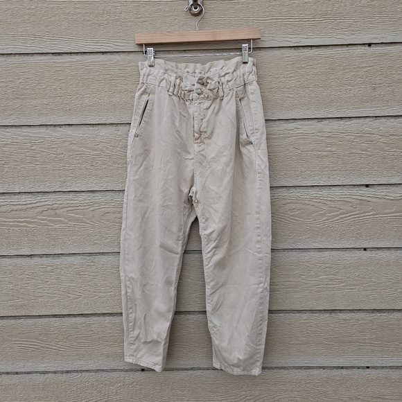 Zara paper bag waist tapered leg khaki cropped pants size 8 light flaws - Picture 1 of 11